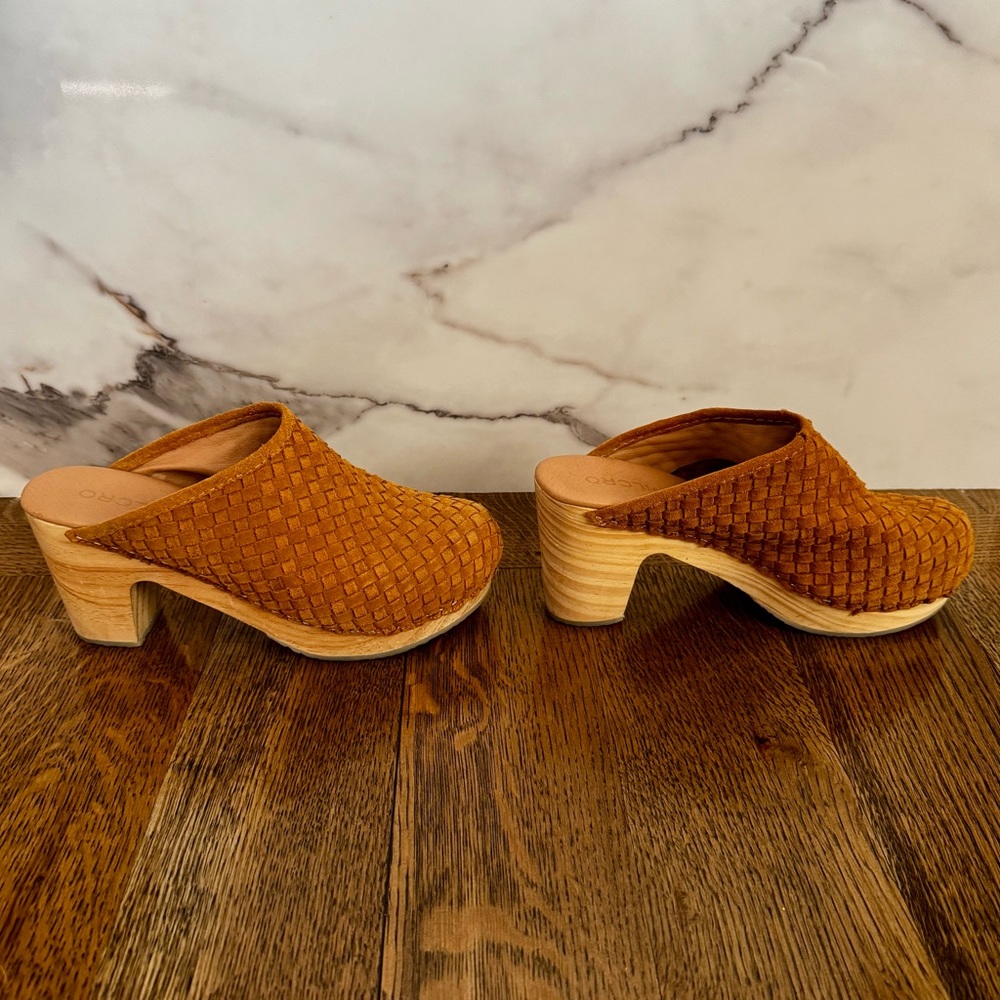 Pilcro Anthropologie Woven Suede Clog Mules Size 7 Boho Wooden Heel - Picture 4 of 9